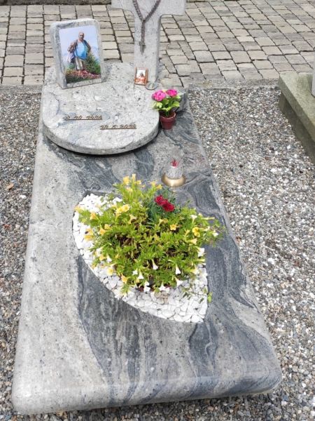 monumento nonno 1
