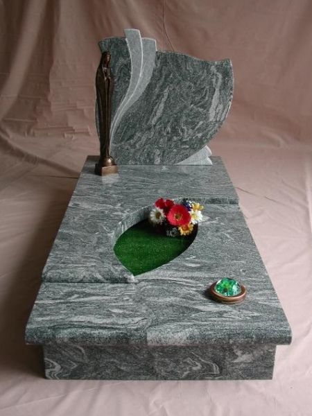 monumento 18